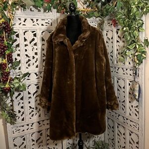 (SOLD) VINTAGE FAUX FUR FABULOUS DARK CHOCOLATE BROWN LONG SLEEVE FUR COAT